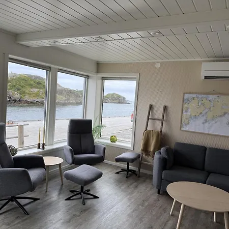 Arctic Lofoten Sennesvik