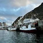Arctic Lofoten Apartment *